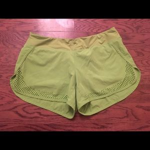💚Athleta Green Shorts💚